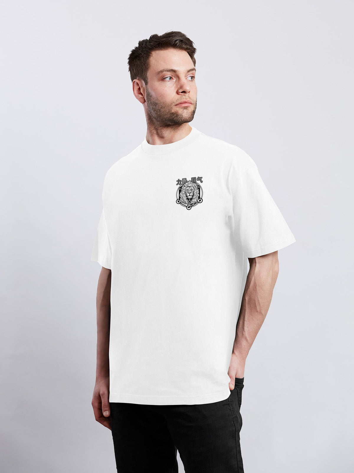 LION 獅子のバックプリントTシャツ