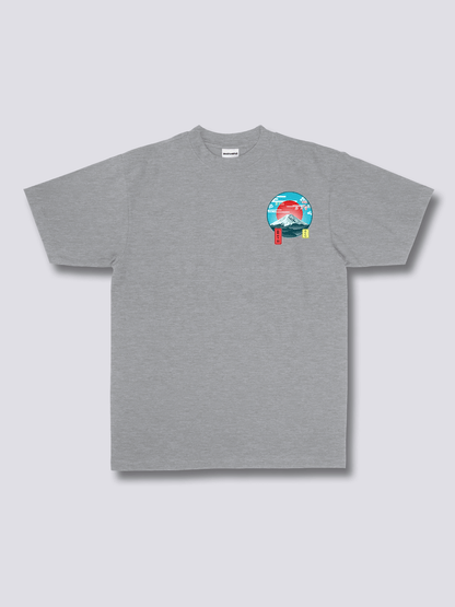 MOUNT FUJI 富士山と赤い太陽のバックプリントTシャツ