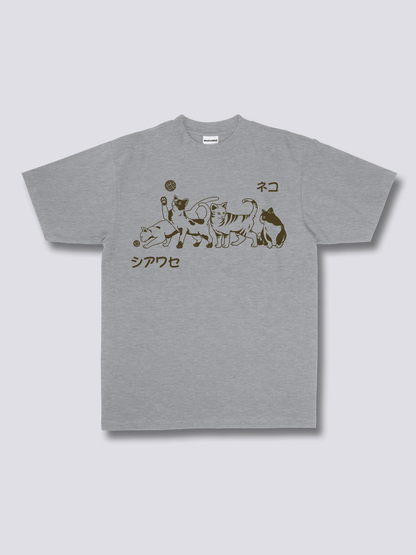 PLAYFUL 猫たちのフロントプリントTシャツ