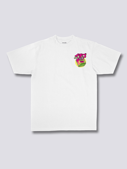 POISON STRAWBERRY いちごジュースのバックプリントTシャツ