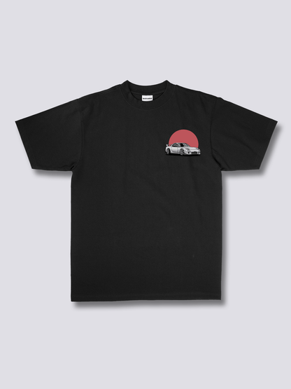 SUNRISE DRIVE 朝日とスポーツカーのバックプリントTシャツ