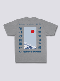グレー